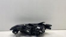 Laden Sie das Bild in den Galerie-Viewer, Frontscheinwerfer Mitsubishi Outlander III 8301D3-32 Rechts Headlight SCH1030115602is