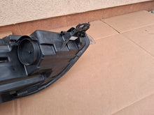 Laden Sie das Bild in den Galerie-Viewer, Frontscheinwerfer Ford Transit Custom PZ31-13E015-CB LED Links Headlight