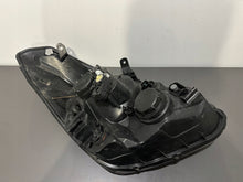 Laden Sie das Bild in den Galerie-Viewer, Frontscheinwerfer Hyundai H1 Ein Stück (Rechts oder Links) Headlight