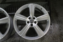 Laden Sie das Bild in den Galerie-Viewer, 4x Alufelge 20 Zoll 9.0" 5x112 38ET Glanz Silber 4KE601025 Audi E-Tron Rim Wheel FEL3056022696tr