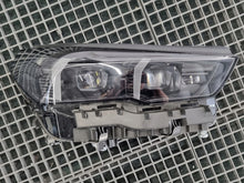 Laden Sie das Bild in den Galerie-Viewer, Frontscheinwerfer BMW 5A798D7 5A798D8 LED Ein Stück (Rechts oder Links) SCH7787854639mc