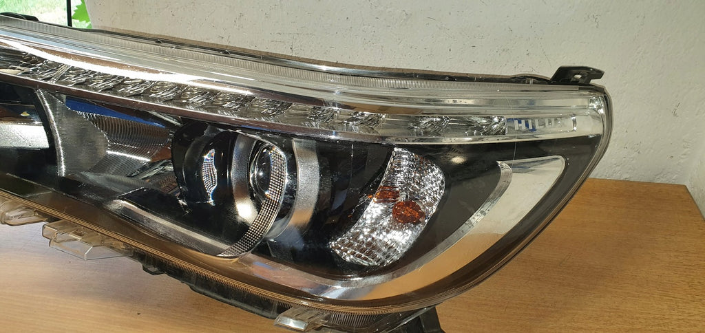 Frontscheinwerfer Toyota Hilux LED Links Scheinwerfer Headlight