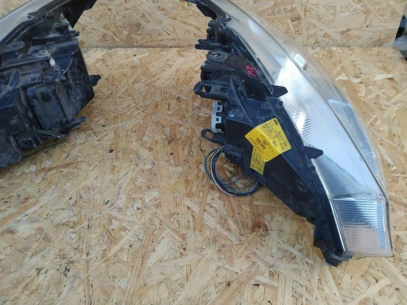 Frontscheinwerfer Ford Focus Xenon Ein Stück (Rechts oder Links) Headlight SCH3987108706tj