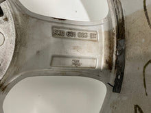 Laden Sie das Bild in den Galerie-Viewer, 1x Alufelge 17 Zoll 7.5&quot; 5x112 45ET Silber 8K0601025 Audi A4 B8 Rim Wheel