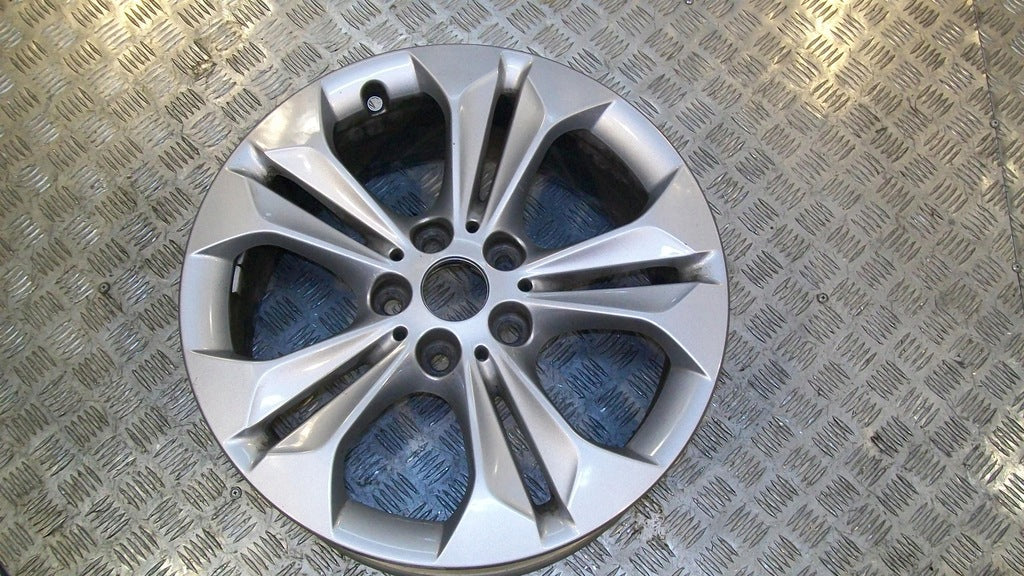 1x Alufelge 17 Zoll 7.5" 5x112 52ET Silber 6856065 BMW F39 X1 F48 Rim Wheel FEL6375053246av