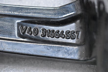 Laden Sie das Bild in den Galerie-Viewer, 1x Alufelge 17 Zoll 7.0&quot; 5x108 50ET Glanz Silber 31664557, 3160337 Volvo V60 V40