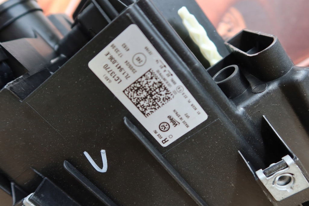 Frontscheinwerfer VW 7L1941036E LED Rechts Scheinwerfer Headlight SCH5835742706sd