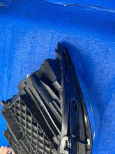 Laden Sie das Bild in den Galerie-Viewer, Frontscheinwerfer Mercedes-Benz W247 A2479062603 LED Rechts Headlight SCH9479098206lc