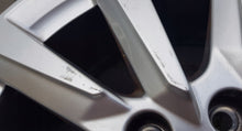 Load image into Gallery viewer, 1x Alufelge 16 Zoll 6.5" 5x100 40ET Glanz Silber 82A601025C Audi Q2 Rim Wheel FEL4545133745pb
