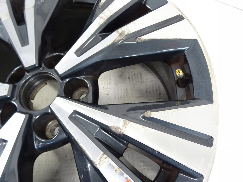 1x Alufelge 18 Zoll 7.5" 5x114.3 40ET N185875 Nissan X-Trail Rim Wheel