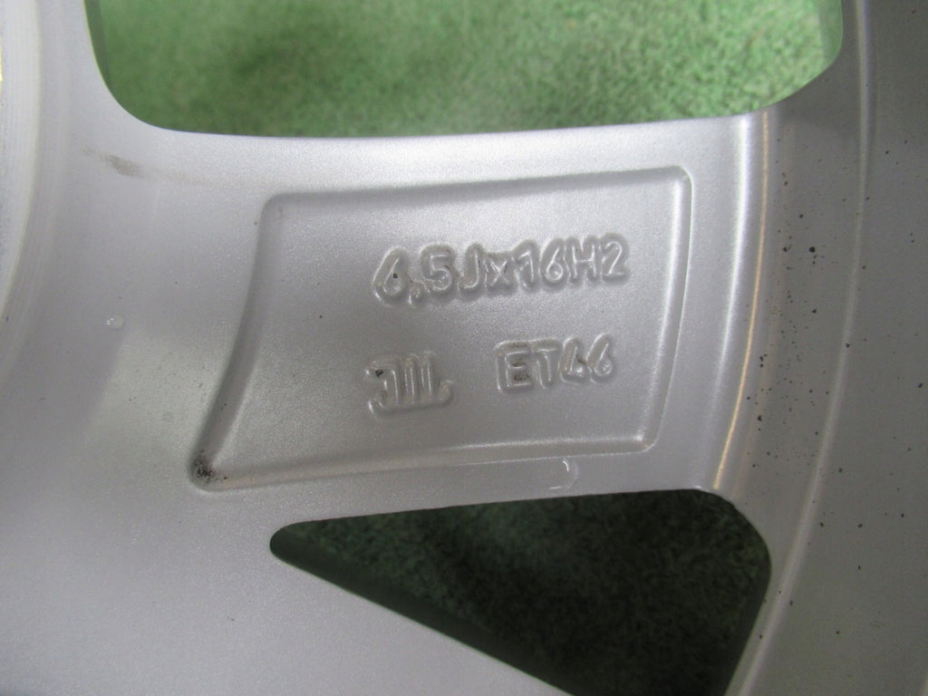 1x Alufelge 16 Zoll 6.5" 5x112 46ET 5H0071496 VW Golf Viii Rim Wheel FEL4891473947mq