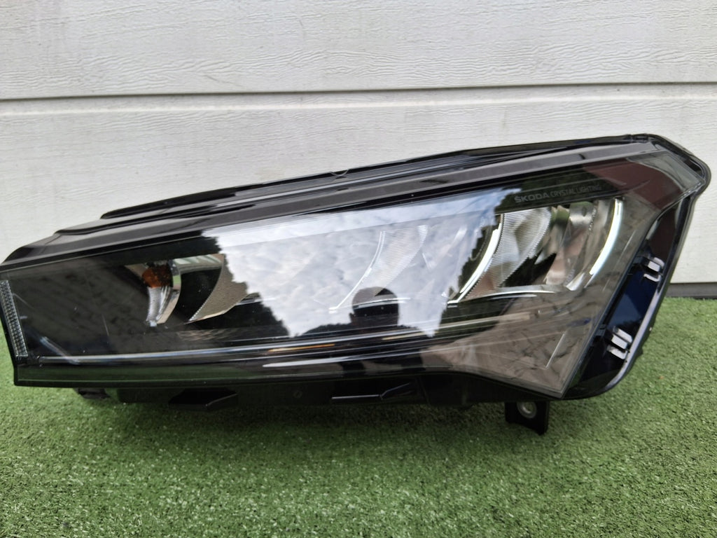 Frontscheinwerfer Skoda Enyaq 5LB941015 Full LED Links Scheinwerfer Headlight SCH9825015996eo
