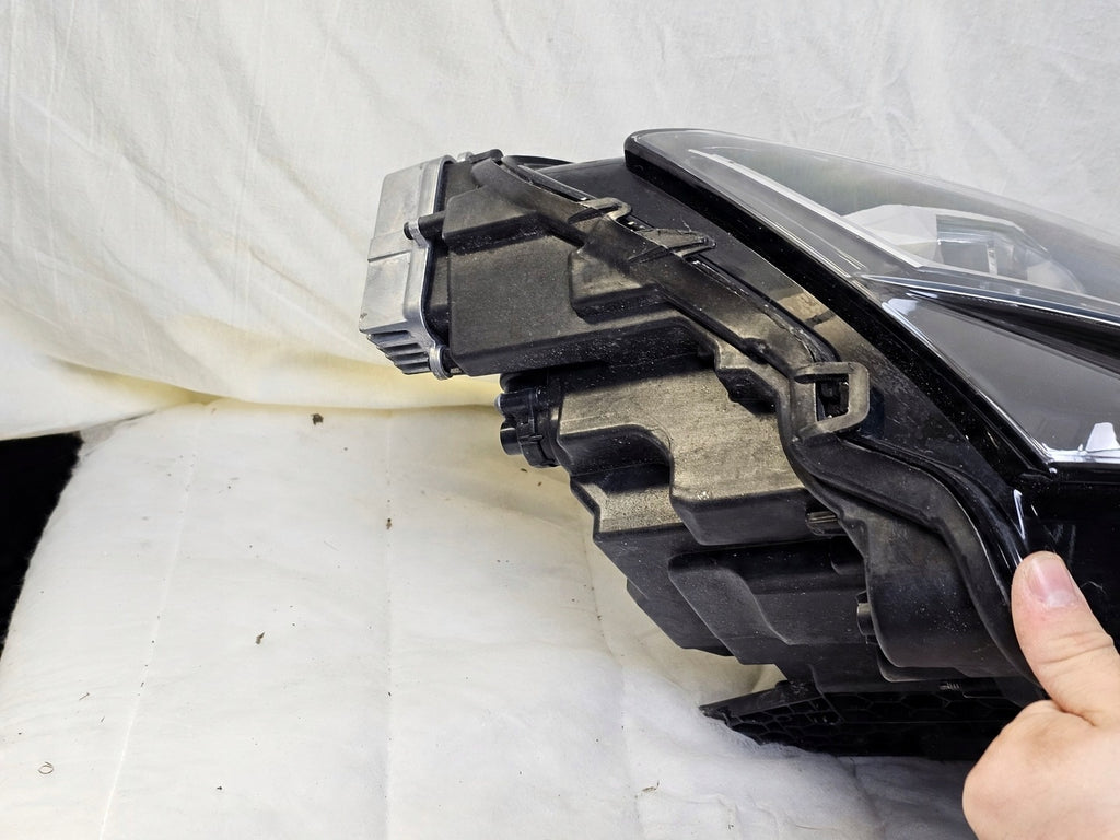 Frontscheinwerfer Skoda Superb III 3V1941016D 992941571AA LED Rechts Headlight