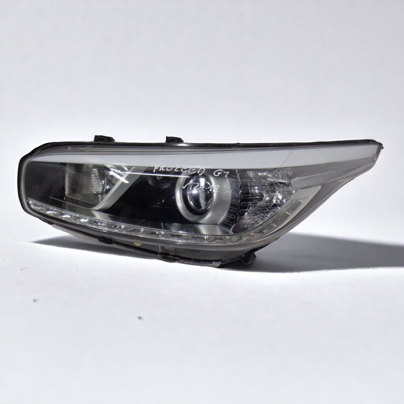 Frontscheinwerfer Kia Ceed 92101A2390 92101-A2390 Xenon Links Headlight