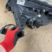 Load image into Gallery viewer, Frontscheinwerfer Volvo Xc60 I 30763136 Xenon Rechts Scheinwerfer Headlight SCH1621532671gq