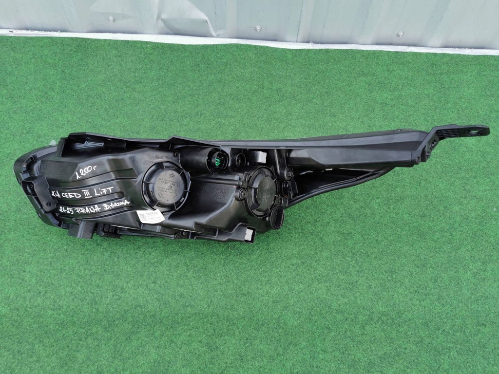 Frontscheinwerfer Kia Ceed J792121040 Rechts Scheinwerfer Headlight SCH2080444890zt