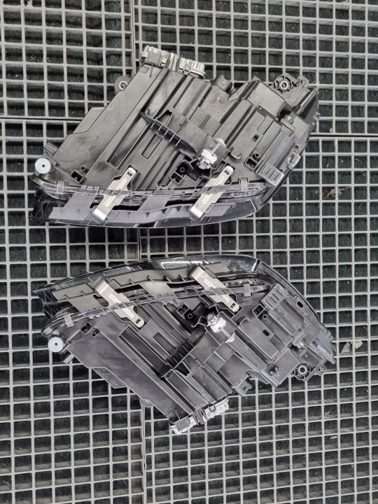 Frontscheinwerfer BMW 5A798D7 5A798D8 LED Ein Stück (Rechts oder Links) SCH7787854639mc