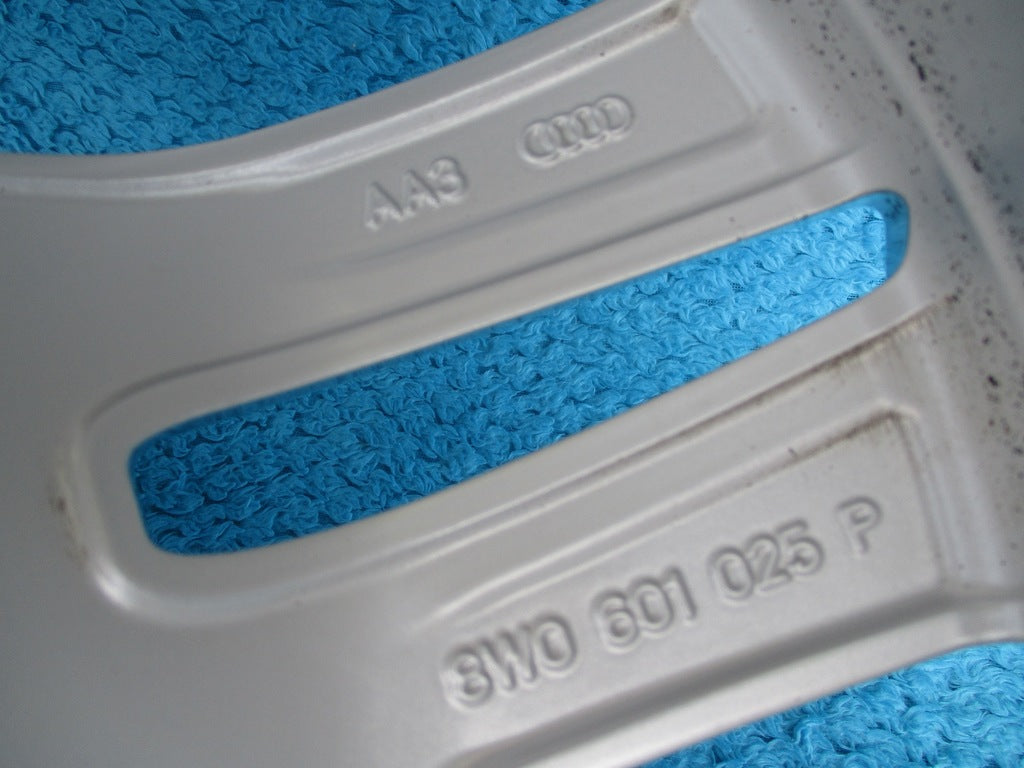 1x Alufelge 17 Zoll 7.0" 5x112 42ET Silber 8W0601025P Audi A4 B9 Rim Wheel FEL6724194189la