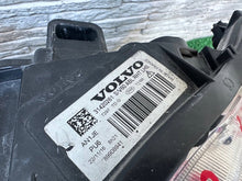 Load image into Gallery viewer, Frontscheinwerfer Volvo S60 V60 31420261 Links Scheinwerfer Headlight SCH5385536798qe