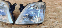 Laden Sie das Bild in den Galerie-Viewer, Frontscheinwerfer Opel Meriva A 93321055 93321054 Xenon Rechts oder Links SCH6705261623ic