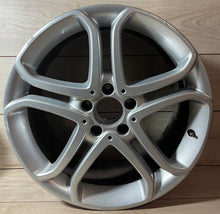 Laden Sie das Bild in den Galerie-Viewer, 1x Alufelge 18 Zoll 8.5" 5x112 A2124016202 Mercedes-Benz W212 Rim Wheel FEL1302742747ha