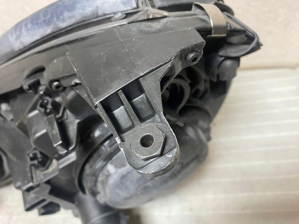 Frontscheinwerfer Mercedes-Benz W211 A2118201461 Xenon FALSE Headlight SCH7668398291bi