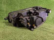 Laden Sie das Bild in den Galerie-Viewer, Frontscheinwerfer Skoda 57B941016B Rechts Scheinwerfer Headlight SCH9469251357gb