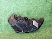 Laden Sie das Bild in den Galerie-Viewer, Frontscheinwerfer Audi A6 C8 4K0941033 Full LED Links Scheinwerfer Headlight