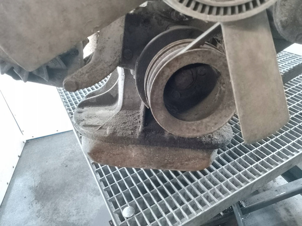 Motor Mercedes-Benz W123 2.0 1976 Diesel Engine Komplett