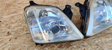 Laden Sie das Bild in den Galerie-Viewer, Frontscheinwerfer Opel Meriva A 93321055 93321054 Xenon Rechts oder Links SCH6705261623ic