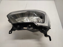 Laden Sie das Bild in den Galerie-Viewer, Frontscheinwerfer Renault Master 260607867R Links Scheinwerfer Headlight SCH9286625074hg