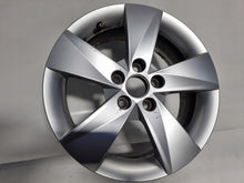 Laden Sie das Bild in den Galerie-Viewer, 1x Alufelge 15 Zoll 6.0" 5x112 43ET 5J0601025AG Skoda Rim Wheel FEL8111716471pt