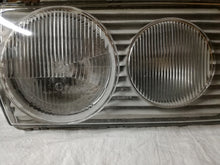 Load image into Gallery viewer, Frontscheinwerfer Mercedes-Benz W123 1238205261 1EJ003075041 Rechts Headlight SCH5843512632sl