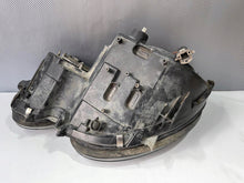 Laden Sie das Bild in den Galerie-Viewer, Frontscheinwerfer Mercedes-Benz W211 Xenon Rechts Scheinwerfer Headlight