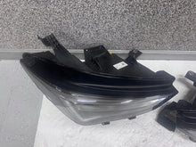 Load image into Gallery viewer, Frontscheinwerfer Cupra Born 10F941007K 10F941008K Ein Satz Headlight SCH7206546890bi
