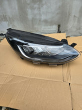 Load image into Gallery viewer, Frontscheinwerfer Ford Fiesta N1BB-13E014-CG LED Rechts Scheinwerfer Headlight