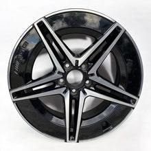 Laden Sie das Bild in den Galerie-Viewer, 1x Alufelge 18 Zoll 8.5&quot; 5x112 A2064011800 Mercedes-Benz Rim Wheel