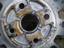 Laden Sie das Bild in den Galerie-Viewer, 1x Alufelge 15 Zoll 5.0&quot; 4x100 46ET 9KTO422443525 Mitsubishi Space Star