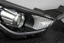 Load image into Gallery viewer, Frontscheinwerfer Kia Niro 92101-G5 Xenon Ein Satz Scheinwerfer Headlight SCH2459592770vo