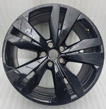 Load image into Gallery viewer, 1x Alufelge 19 Zoll 8.5" 5x112 42ET 14B601025AE VW Rim Wheel FEL6379900224fh