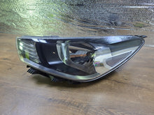 Laden Sie das Bild in den Galerie-Viewer, Frontscheinwerfer Kia Rio IV 92101-H8 Links Scheinwerfer Headlight SCH4550456954ni