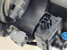Laden Sie das Bild in den Galerie-Viewer, Frontscheinwerfer Mazda 5 P5117R W3T15671 Rechts Scheinwerfer Headlight SCH8545607722ec