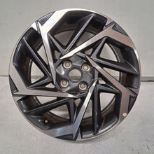 Load image into Gallery viewer, 1x Alufelge 17 Zoll 7.0" 5x114.3 54ET Glanz 52910-Q0300 Hyundai Ix35 Rim Wheel FEL8908668943et