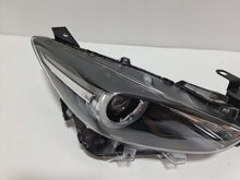 Laden Sie das Bild in den Galerie-Viewer, Frontscheinwerfer Mazda III B63C-51030 LED Rechts Scheinwerfer Headlight