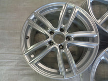 Laden Sie das Bild in den Galerie-Viewer, 4x Alufelge 17 Zoll 7.5" 5x112 40ET Glanz Silber KBA50749 Audi I Rim Wheel FEL5857089121hf