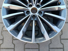 Laden Sie das Bild in den Galerie-Viewer, 1x Alufelge 19 Zoll 8.0" 5x112 44ET Glanz Silber 3V0601025AM Skoda Superb Iii FEL9670903971di