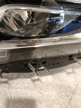 Laden Sie das Bild in den Galerie-Viewer, Frontscheinwerfer Mercedes-Benz W247 A2479066401 LED Rechts Headlight SCH1240254707tj
