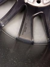 Laden Sie das Bild in den Galerie-Viewer, 1x Alufelge 18 Zoll 8.5&quot; 5x112 41ET 3V0601025BC Skoda Superb Iii Rim Wheel