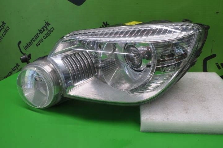 Frontscheinwerfer Skoda Yeti 5L1941015B Xenon Ein Stück (Rechts oder Links)