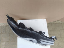 Laden Sie das Bild in den Galerie-Viewer, Frontscheinwerfer Toyota Yaris Full LED Rechts Scheinwerfer Headlight SCH3351311759xt